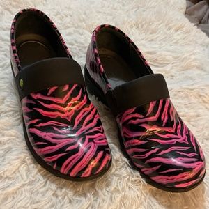 Alegria size 37 shoe